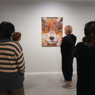 Fundacja Katarynka i Krupa Gallery. Oprowadzanie z audiodeskrypcją po wystawie Poli Dwurnik.